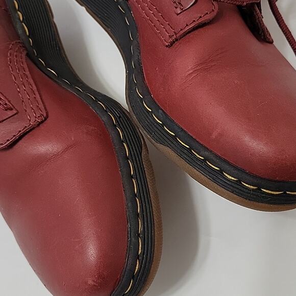 Ugg Telkes Boots - Picture 5 of 11